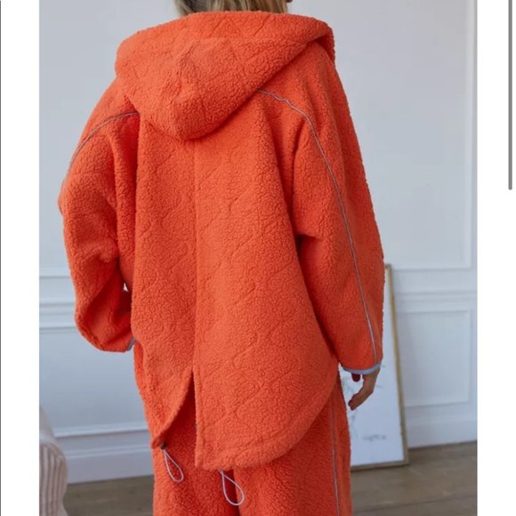 NEW! Urban Outfitters Bria Sherpa Jacket NWT - Picture 6 of 8